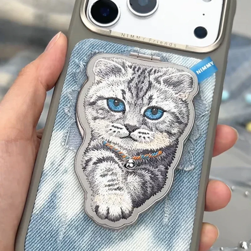 Suporte Magnético Apokin Nimmy Friends em Ganga com Gato Bordado Cinzento - Imagem 5