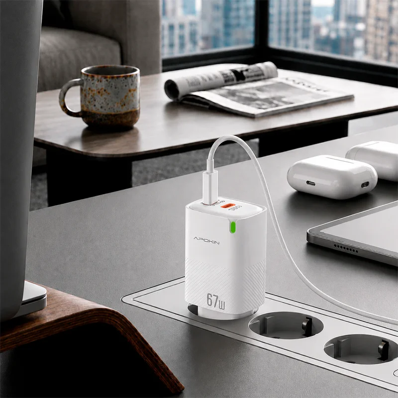 Carregador de Rede Apokin USB-A e USB-C QC 4.0 67 W - Imagem 3
