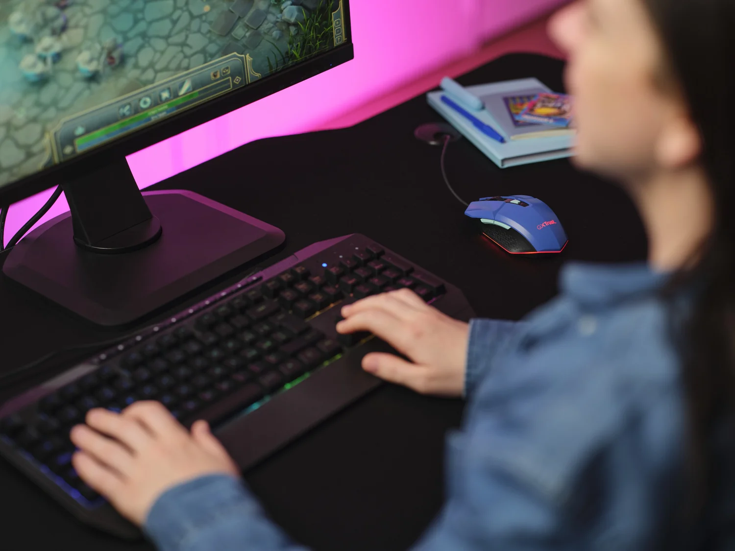 Rato Gaming Trust GXT 109B Felox 6400 DPI 6 Botões Iluminação Multi-cor Cabo 1.5m Azul - Imagem 8