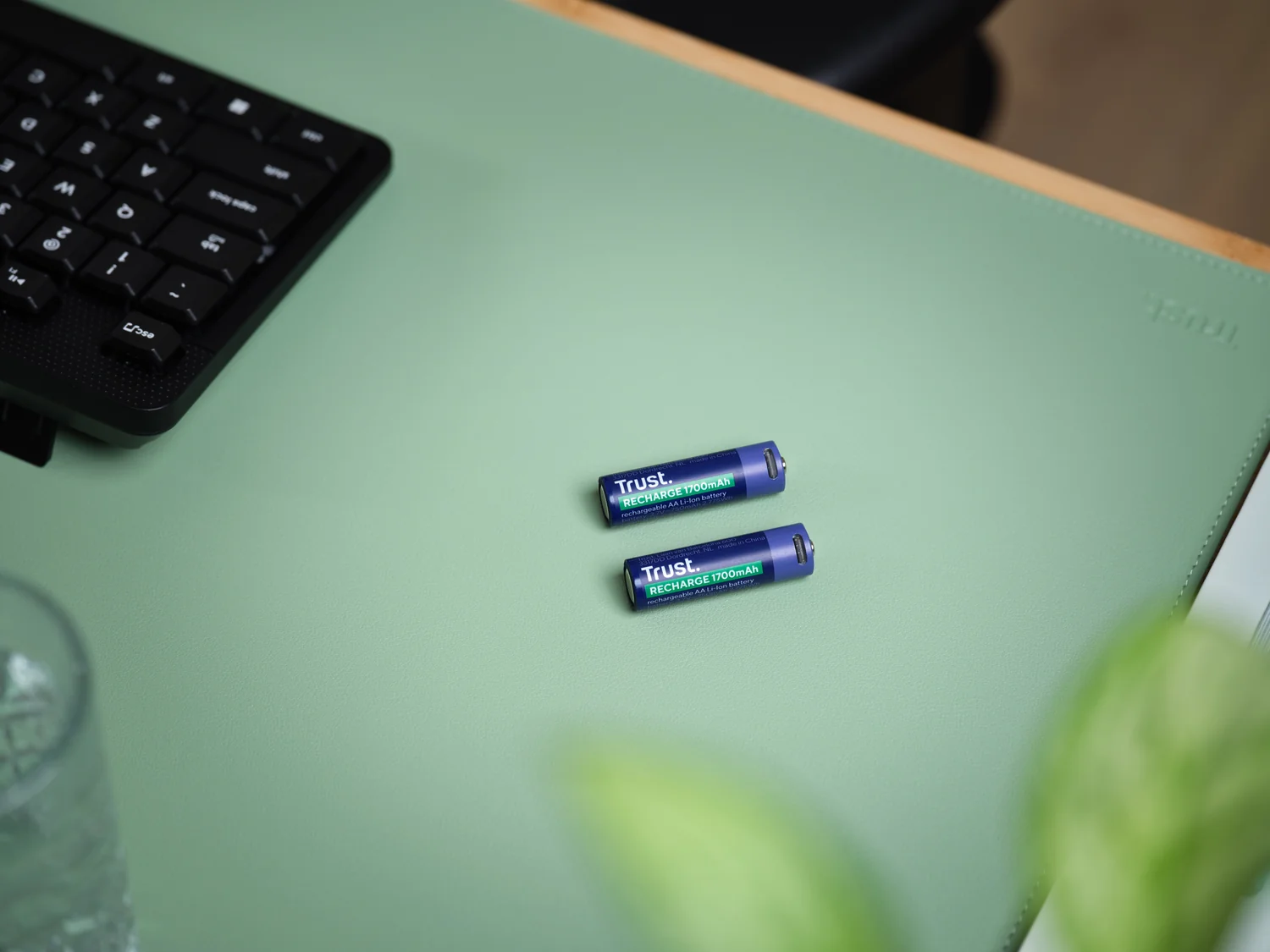 Pilhas Recarregáveis AA USB-C Trust 1700mAh 800 Ciclos Sustentáveis Pack 2 Unidades - Imagem 7