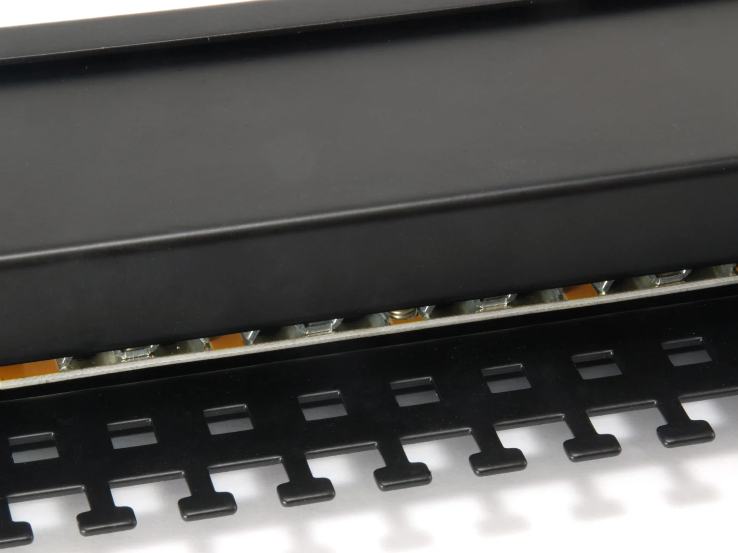 Painel de Conexões Cat.6 24 Portas Blindado 19" 1U Gigabit Equip Preto - Imagem 4