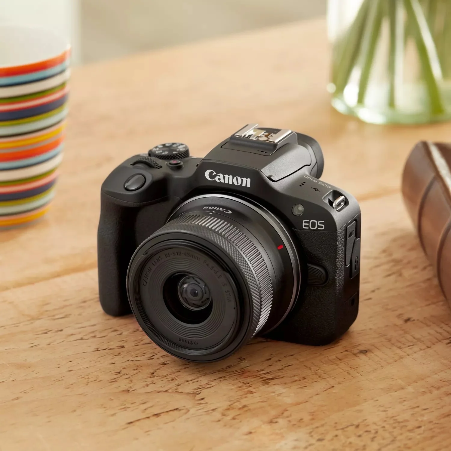 Câmara Mirrorless Canon EOS R100 Kit RF-S 18-45mm IS STM 24.1MP 4K - Imagem 12