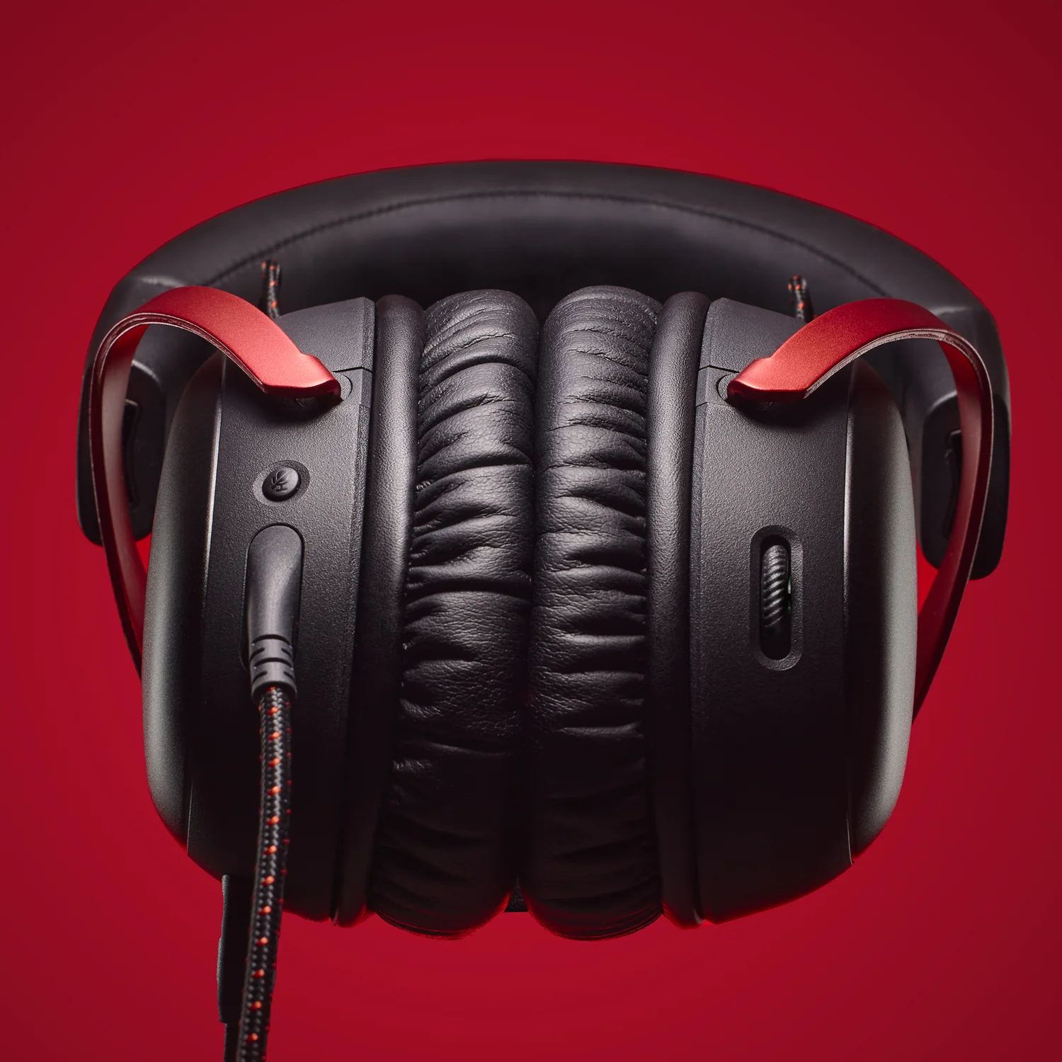 Headset Gaming HyperX Cloud III com Surround DTS 7.1 e Drivers 53mm - Preto - Imagem 3