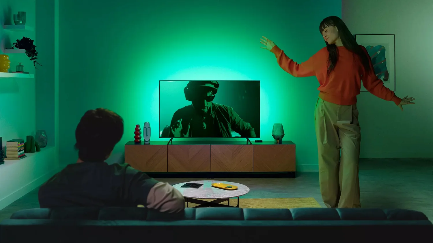 Kit Iluminação Inteligente WiZ HDMI Sync Box para TV 75"-85" com Tira LED RGBIC Wi-Fi - Imagem 6