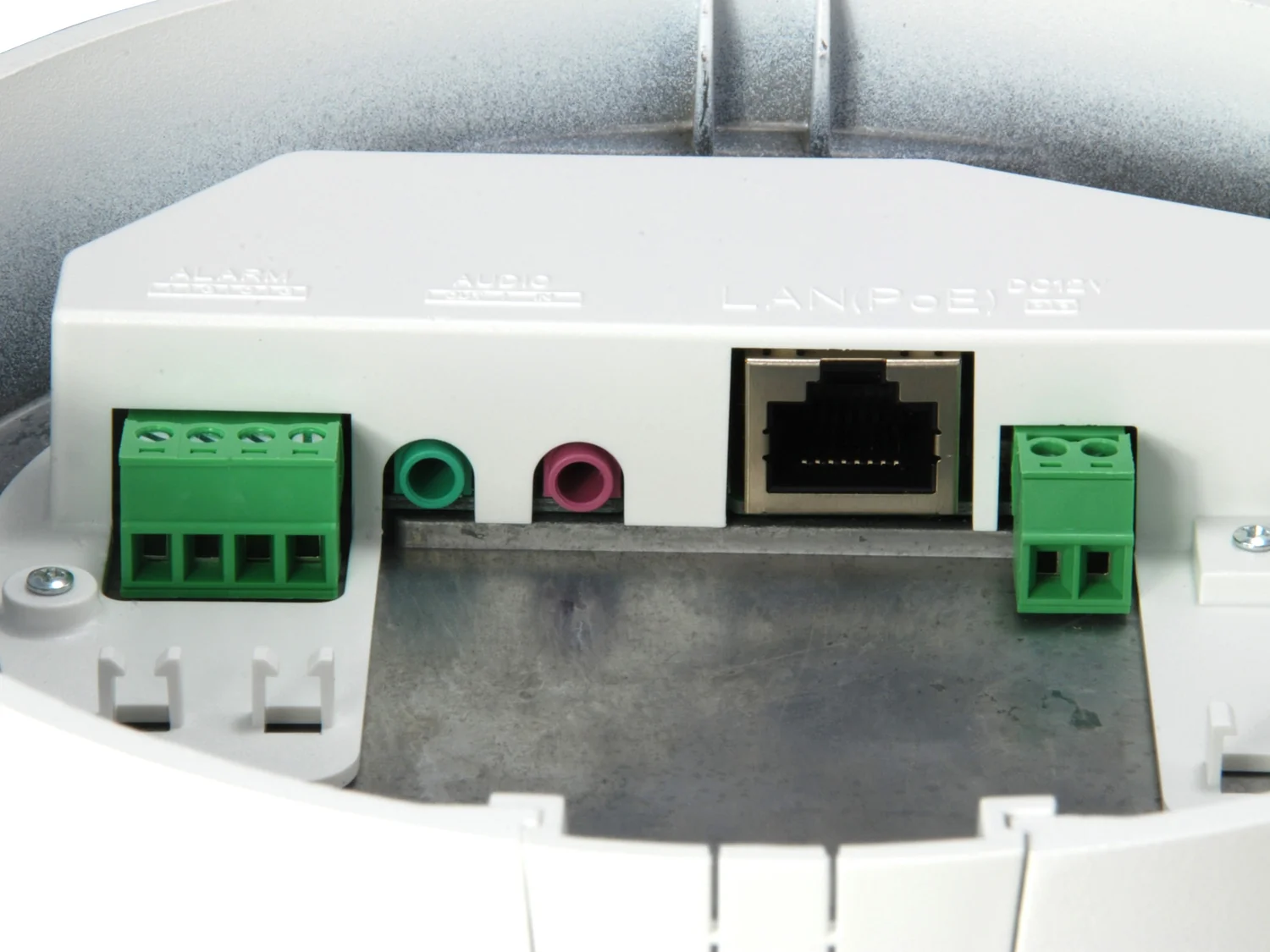 Câmara IP LevelOne FCS-4203 Domo 2MP Full HD Zoom Óptico 4.3x PoE IP66 - Imagem 4