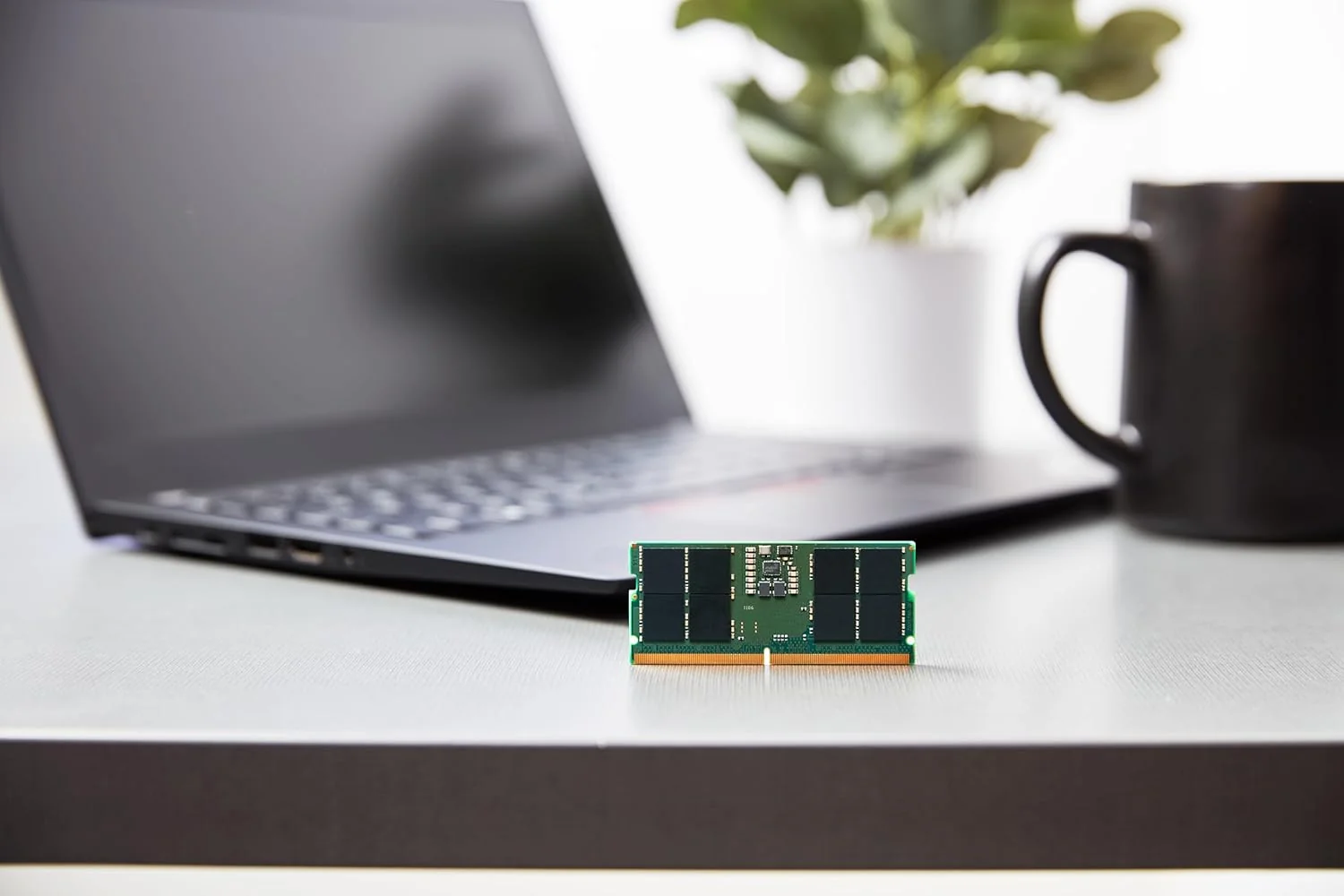 Memória RAM portátil Kingston DDR5 48GB 5600MT/s SO-DIMM CL46 - Imagem 4