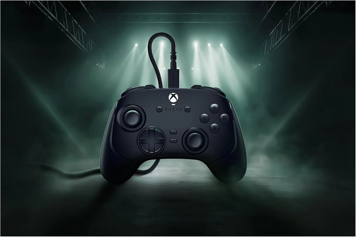 Comando Gaming Razer Wolverine V3 Tournament Edition Preto para PC e Xbox - Imagem 2