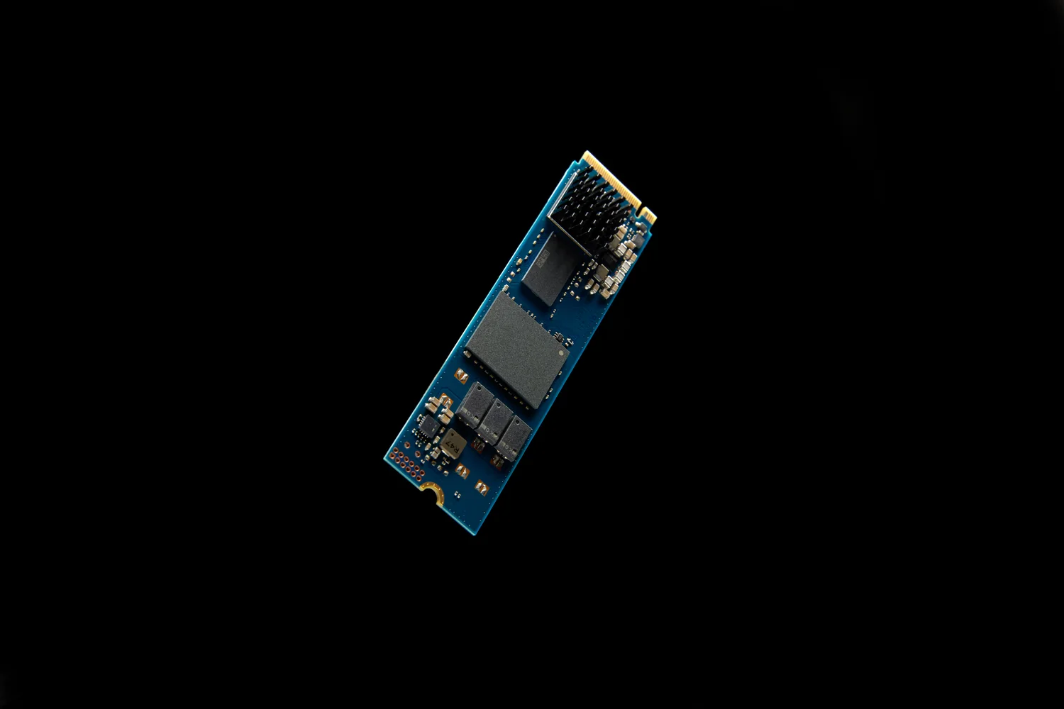 Disco SSD Kingston DC2000B 960GB M.2 2280 PCIe 4.0 NVMe Enterprise para servidor - Imagem 7