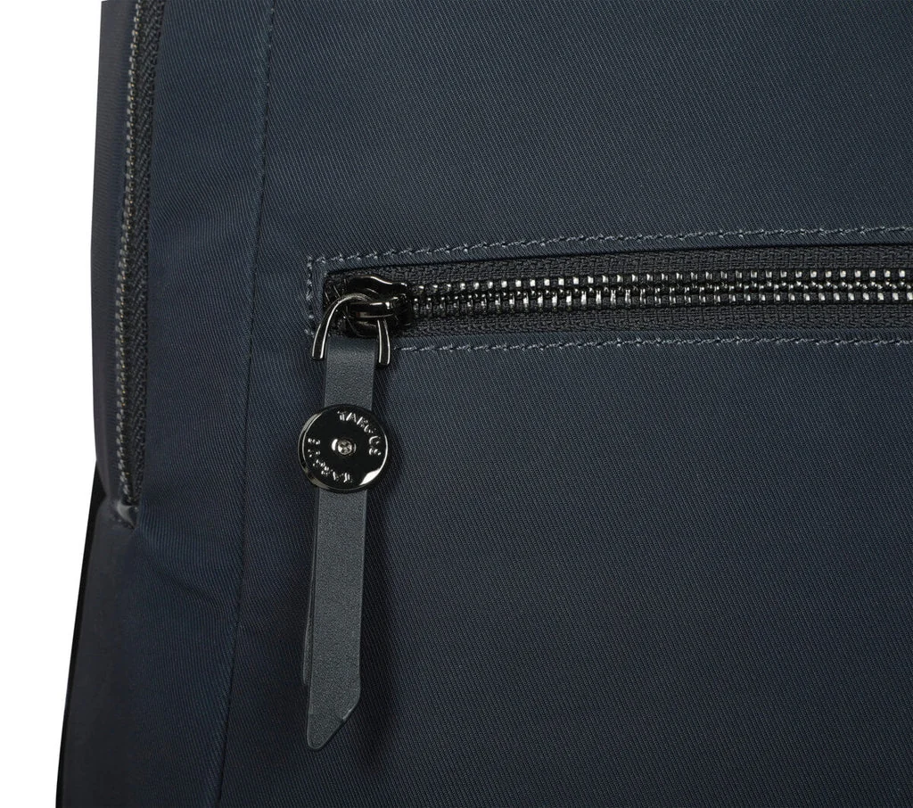Mochila Targus Avila 15-16" Midnight Navy Compartimento Tablet Resistente à Água 15L Universal - Imagem 7