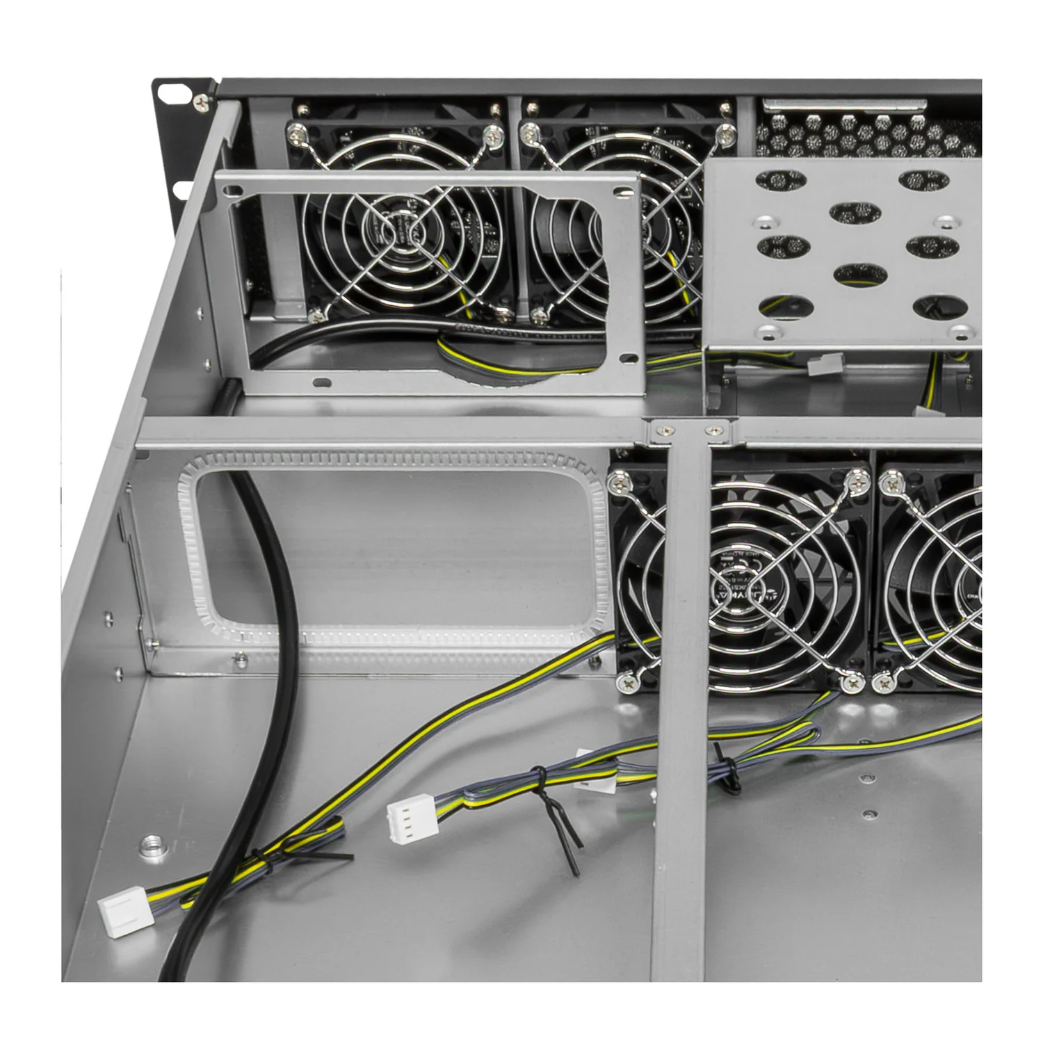 Caixa Rack UNYKAch UK-2130 19" 2U ATX 6x 3.5" 2x 2.5" USB-C Fundo 635mm Prateado e Preto - Imagem 9