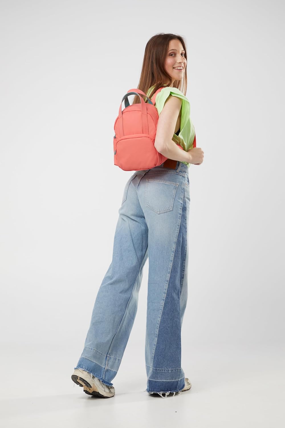 Mochila American Tourister Puffypop S/ Capacidade 8.5L/ Coral - Imagem 11