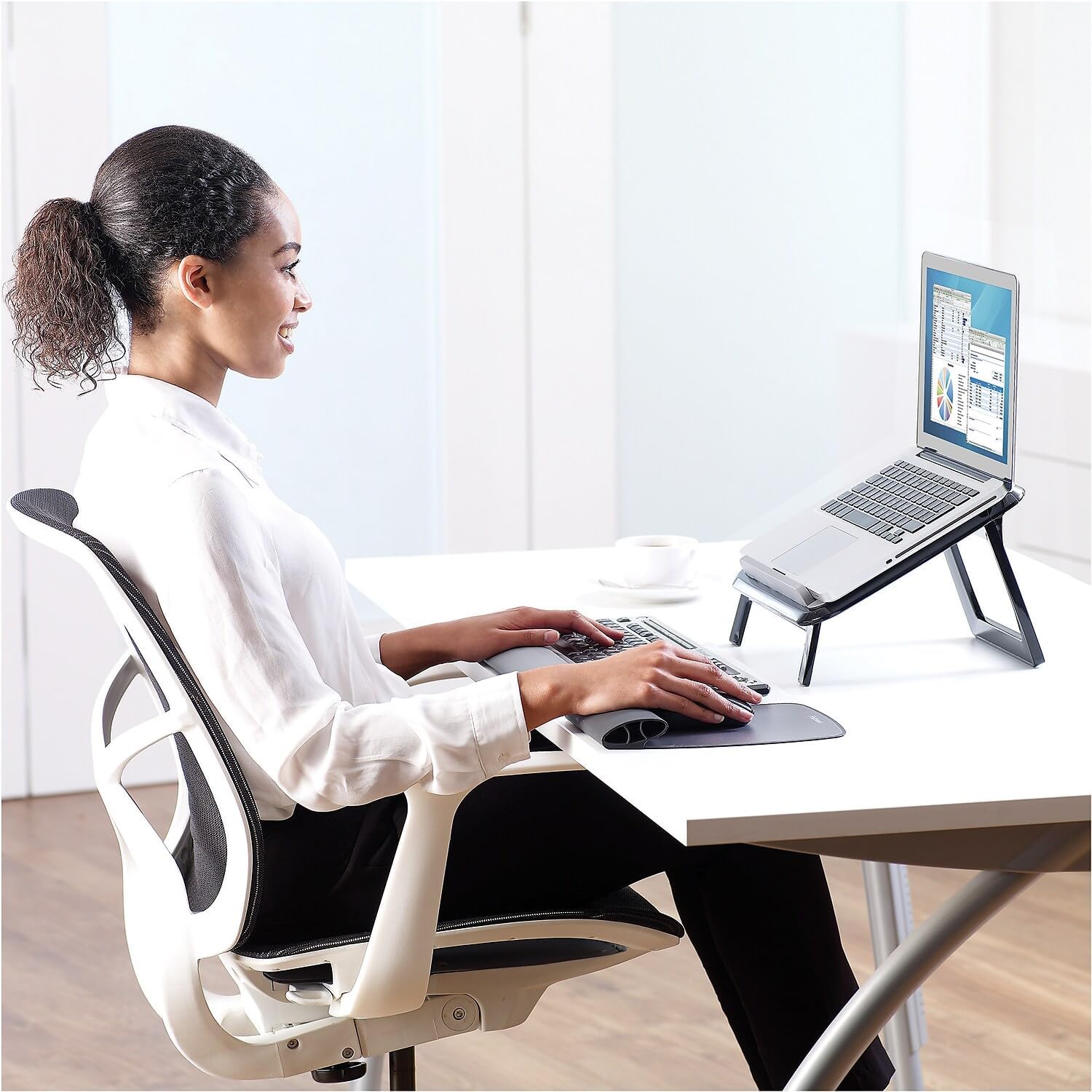 Suporte Fellowes Spire Series para Portáteis até 17" - Imagem 7
