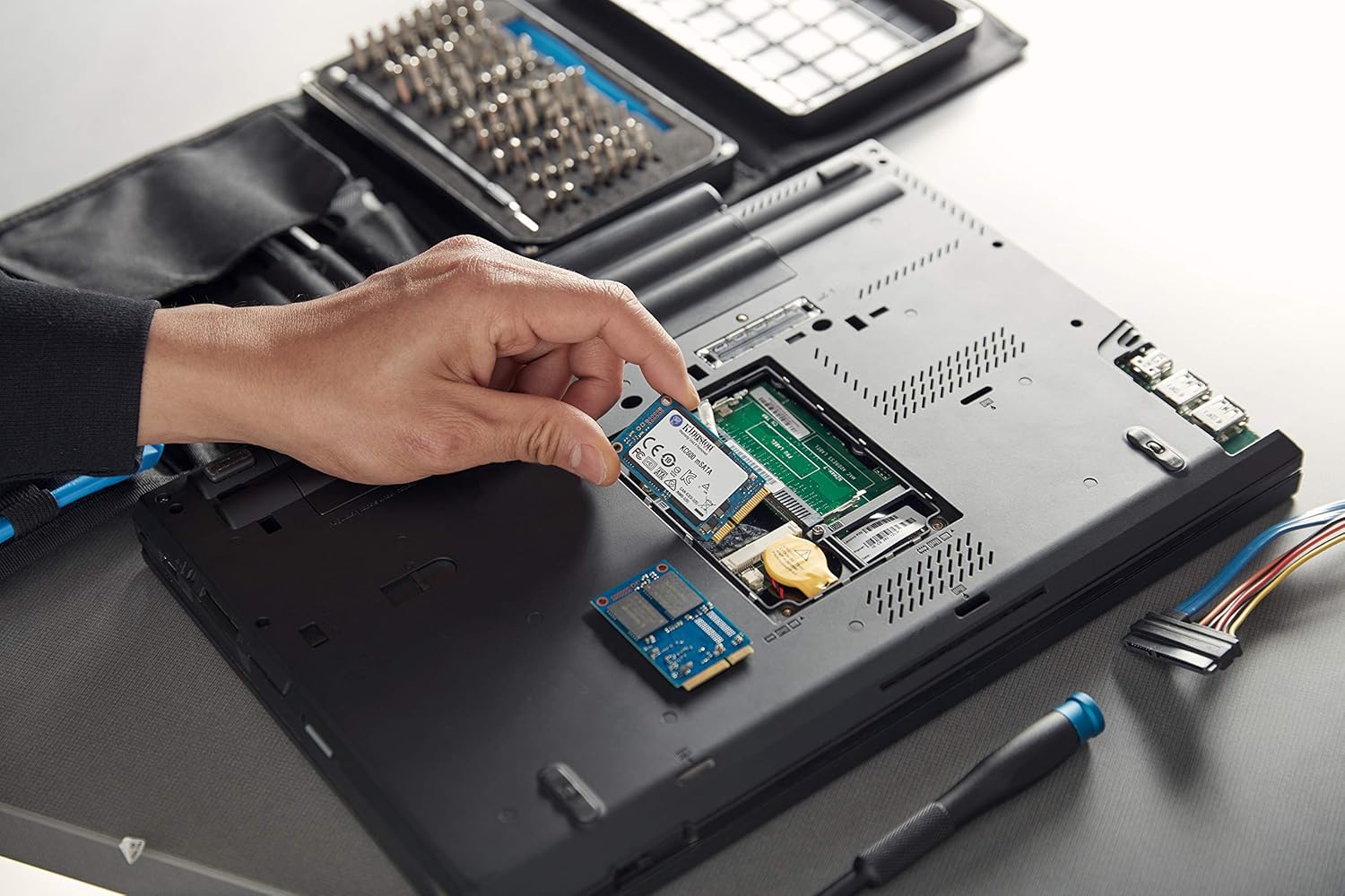 Disco SSD Kingston KC600 1TB/ mSATA/ Full Capacity - Imagem 2