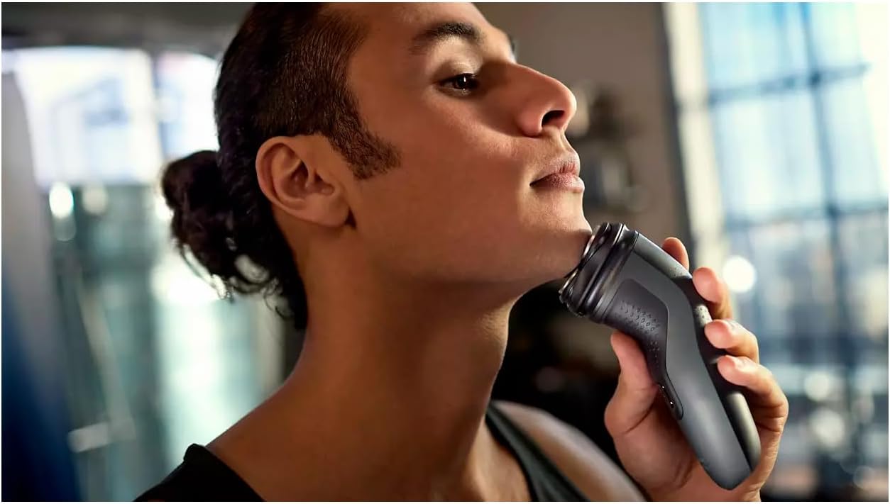 Máquina de Barbear Philips Shaver Series 1000 S1142/00 / com Bateria / 1 Acessório - Imagem 2