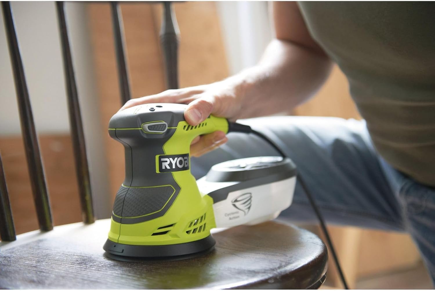 Lixadora Excêntrica Ryobi ROS300/ 300W/ Inclui 5 Lixas - Imagem 5