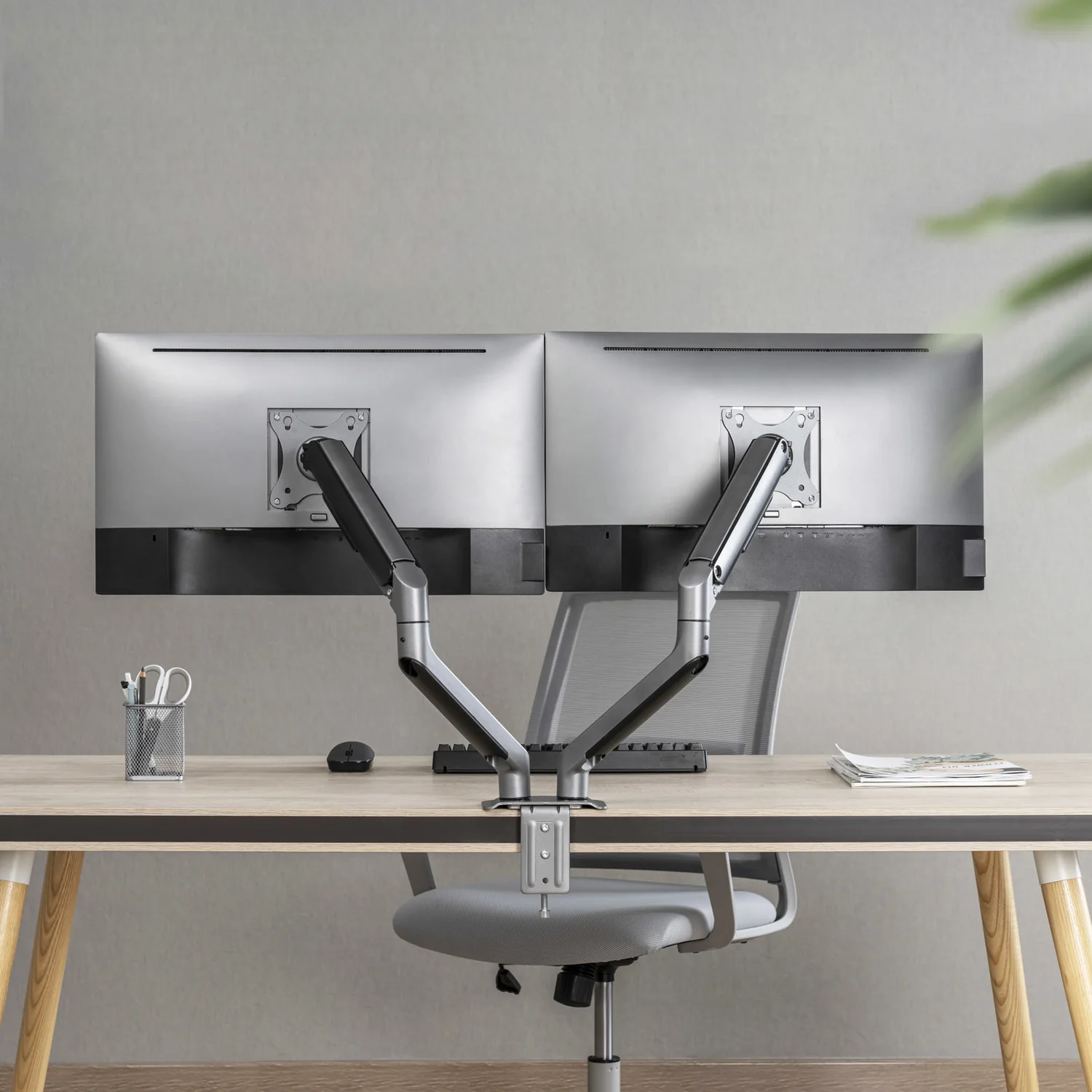 Suporte de Mesa TooQ DB4132TNR-G para 2 Monitores 17"-32" VESA até 9kg/Braço Cinzento e Preto - Imagem 6