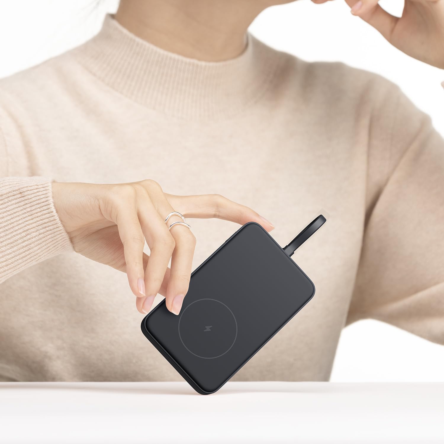 Powerbank Xiaomi 33W Magnetic Power Bank 10000mAh Cabo USB-C Integrado Wireless Magnético Branco - Imagem 12