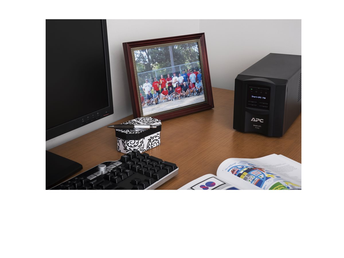 UPS APC Smart-UPS SMT750IC 750VA SmartConnect Preto - Imagem 5