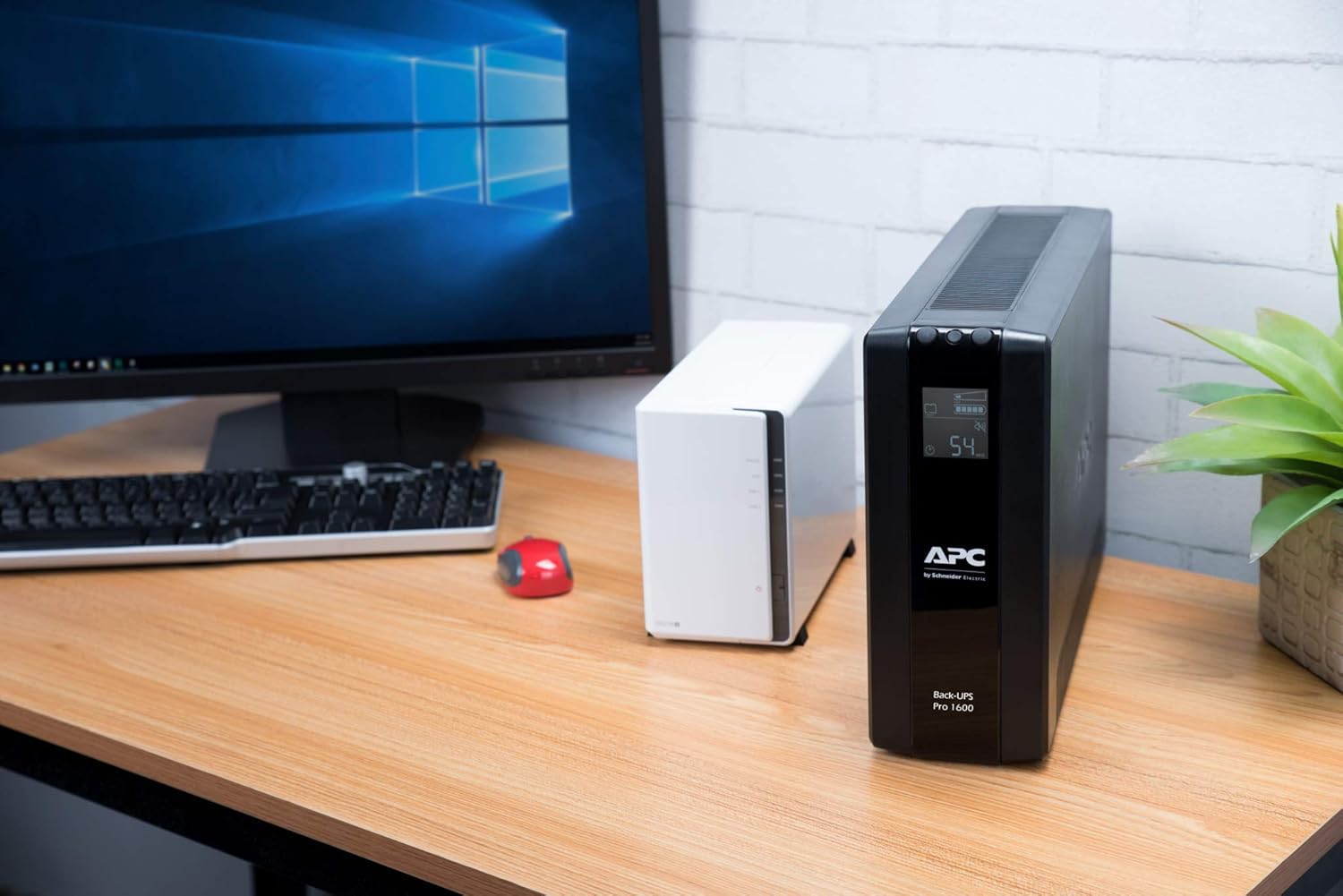 UPS APC BackUPS Pro BR1600MI 1600VA Preto - Imagem 8