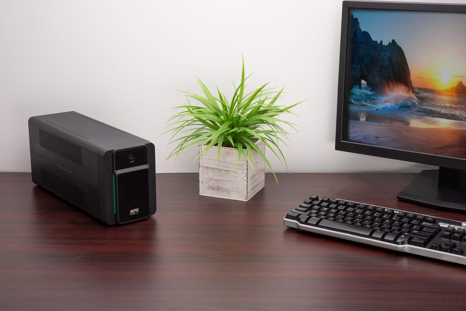 UPS APC Easy UPS BVX900 900 VA - Imagem 7