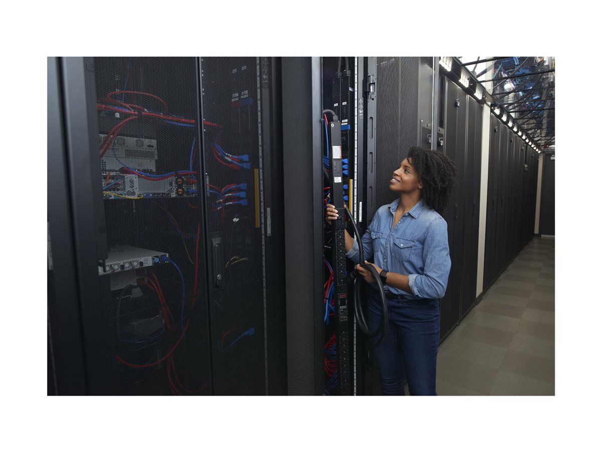 PDU para Rack APC Switched APDU9953 0U 24 Saídas 32A Preto - Imagem 10
