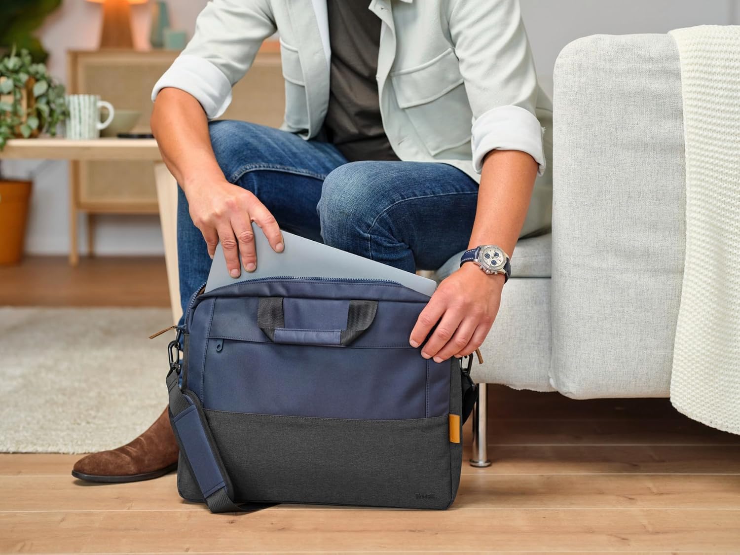 Bolsa para Portátil TRUST Lisboa 15.6"-16" Cinzento Escuro Azul Escuro Eco - Imagem 3