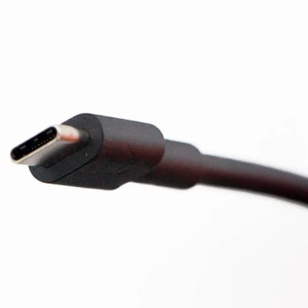 Adaptador ASUS AC68-00 65W USB Type-C para Portátil Preto - Imagem 4