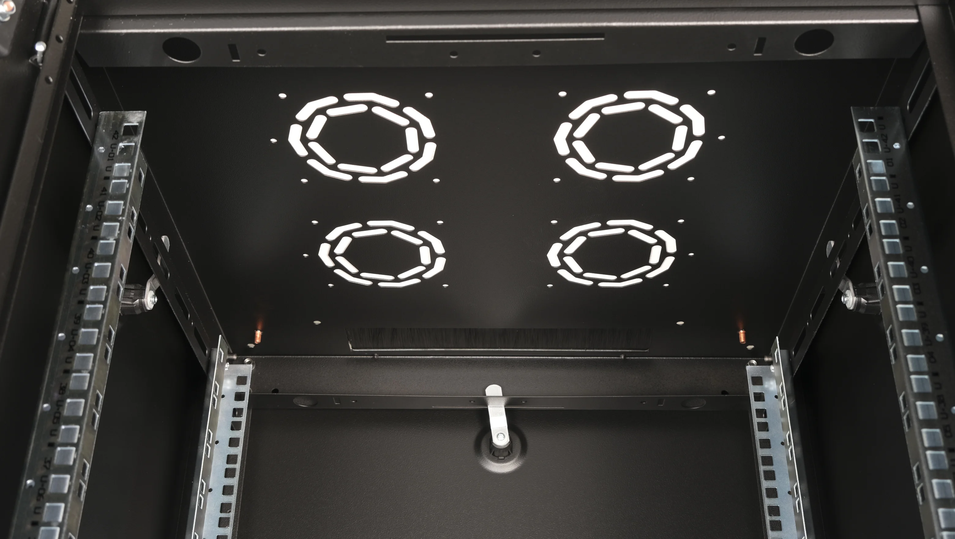 Bastidor rack 19" 42U Equip Basic Flex 600x600mm Preto RAL9005 - Imagem 5