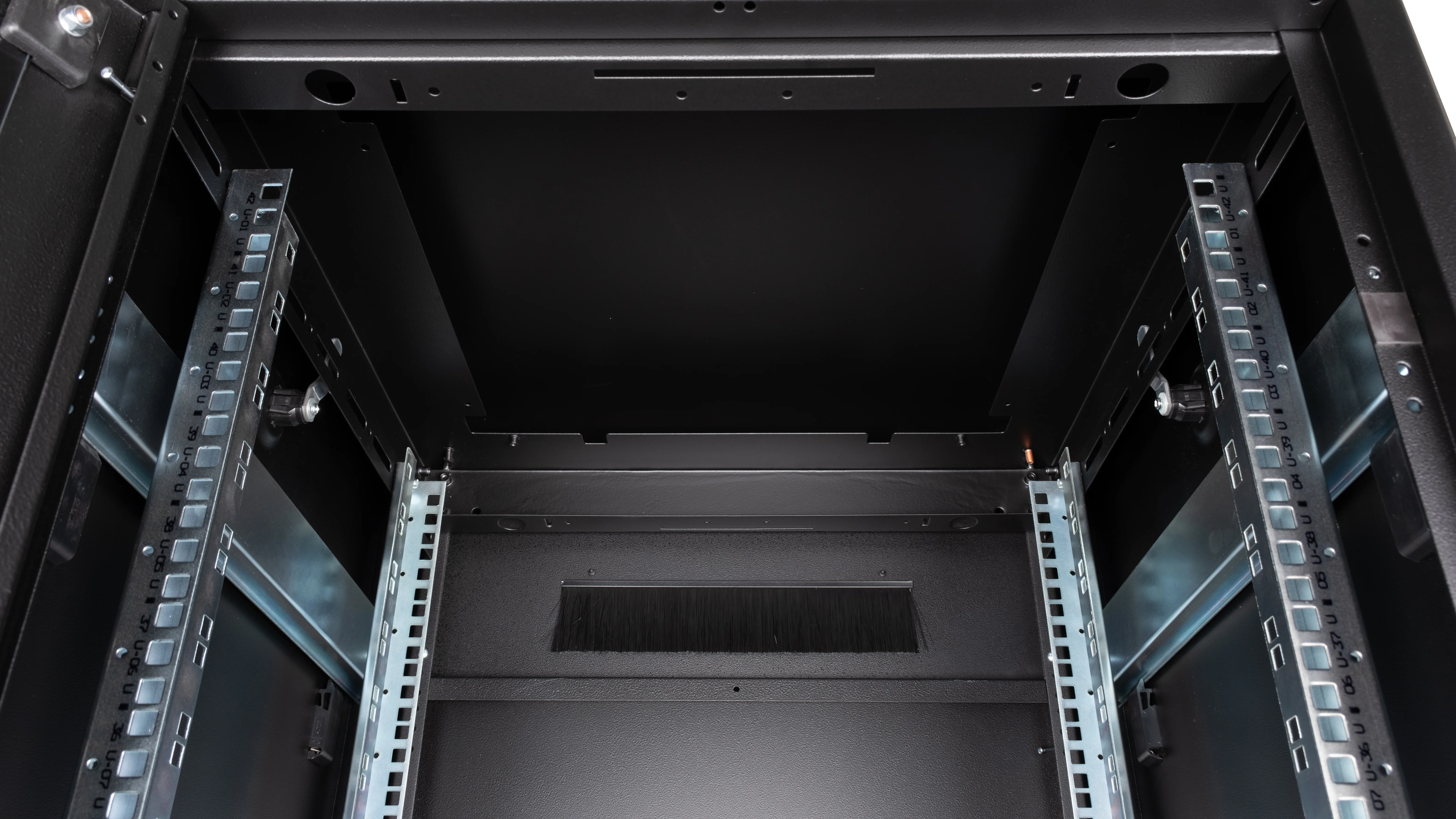 Bastidor 19" 42U 600x600mm Preto Equip Dynamic Flex Cabinet RAL9005 - Imagem 2