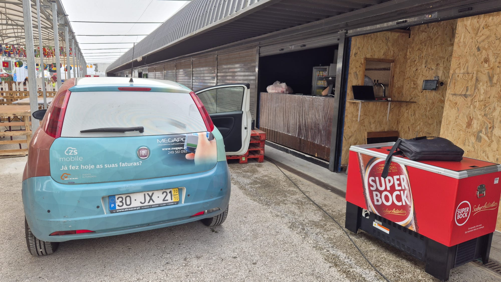 Carro MegaPC com POS ZoneSoft a equipar um bar nas Festas de São Pedro, Porto de Mós